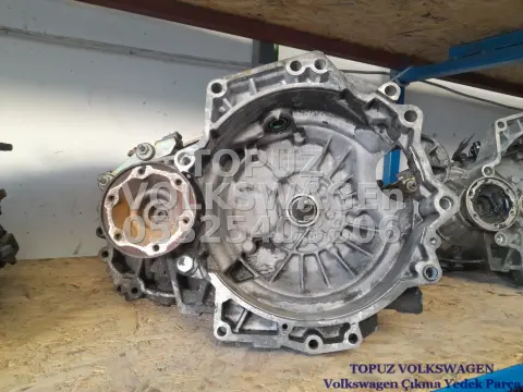 VOLKSWAGEN BORA BENZİNLİ MANUEL ŞANZIMAN 1.6 SR 8 VALF AKL AEH BCB BFQ MOTOR ÇIKMA ORJİNAL 5 VİTES küçük görsel