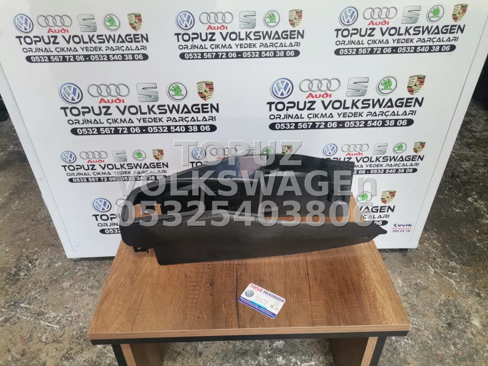 VOLKSWAGEN BORA ÖN VİTES ORTA KONSOLU SİYAH RENK 1J1863201E