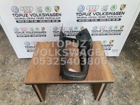 VOLKSWAGEN GOLF 4 ÖN VİTES ORTA KONSOLU SİYAH RENK 1J1863201E küçük görsel