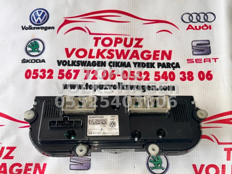 VOLKSWAGEN PASSAT B7 KALORİFER KLİMA KONTROL PANELİ KLİMATRONİK ORJİNAL ÇIKMA 3AA907044AF 5HB011257-30
