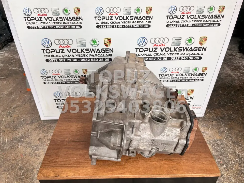 VOLKSWAGEN TRANSPORTER T5 1.9 TDİ AXB 105 LİK 5 VİTES ORJİNAL ÇIKMA MANUEL ŞANZIMAN